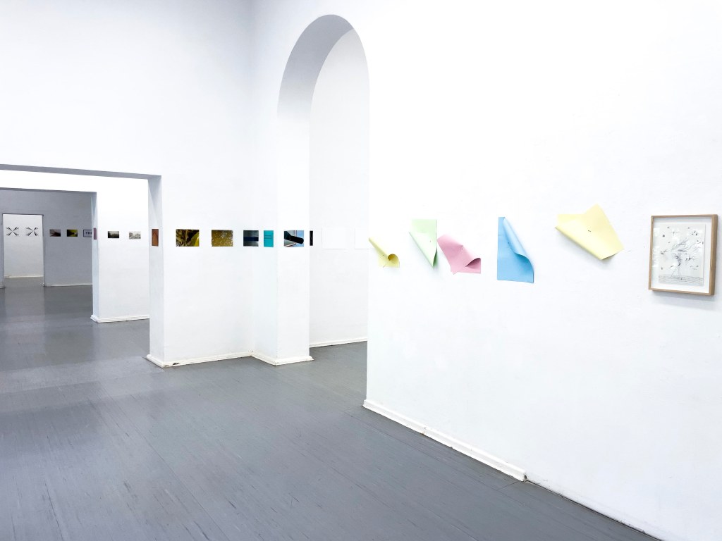 Alexandre Baptista, Michael Bause, Pedro Boese, Anna-Maria Bogner, Martim Brion, DAG, Thorben Eggers, Ferdinando Fedele, Katinka Hajas, Dieter Hammer, Vanessa Henn, Vera Hilger, Birgit Hölmer, Marile Holzner, João Motta Guedes, Alice Musiol, Heeyoung Rosa Jo, Christian Rothmaler, Marco Stanke, Iemke van Dijk, Guido Winkler and Veronika Witte, Bethanien, Berlin